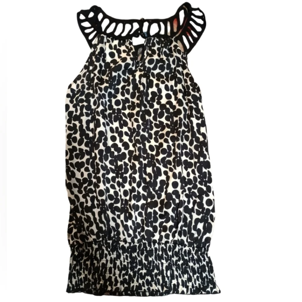 Charlotte Russe Black and White Patterned Blouse - Picture 2 of 3
